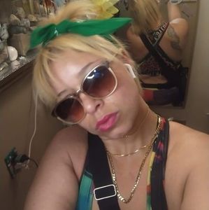 Meet your Posher, Tarese